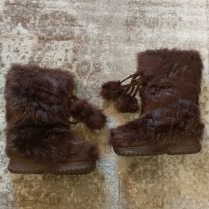 Colin stuart Faux fur boots